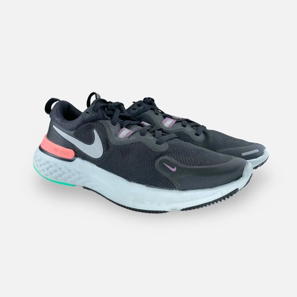 NIKE MILER REACT 
