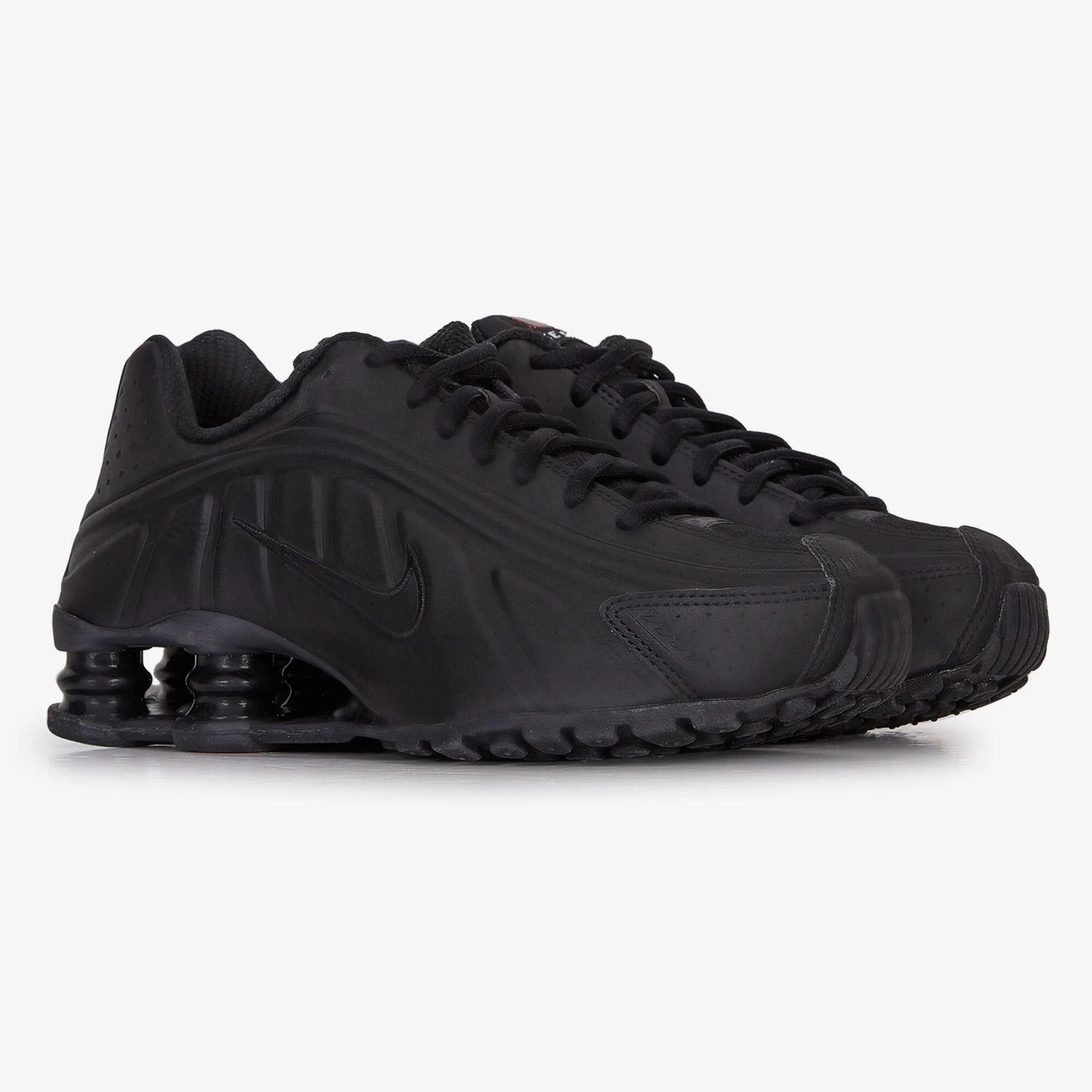 NIKE shox r4